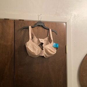 Vanity Fair Cream Bra